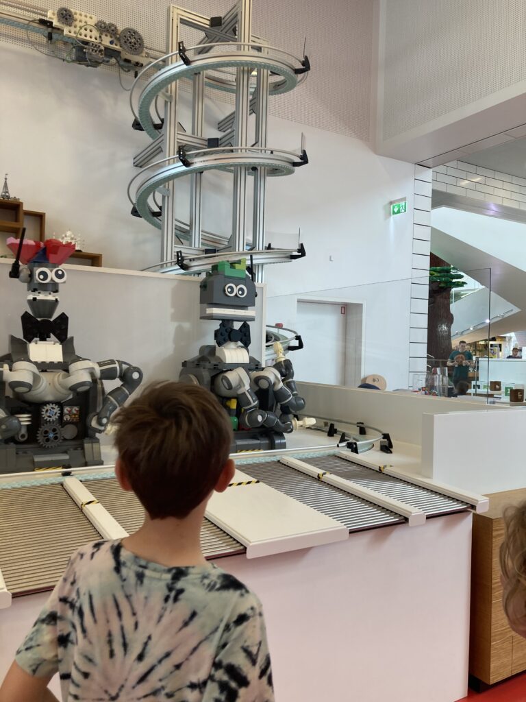 Robots at the Mini Chef Restaurant, Billund
