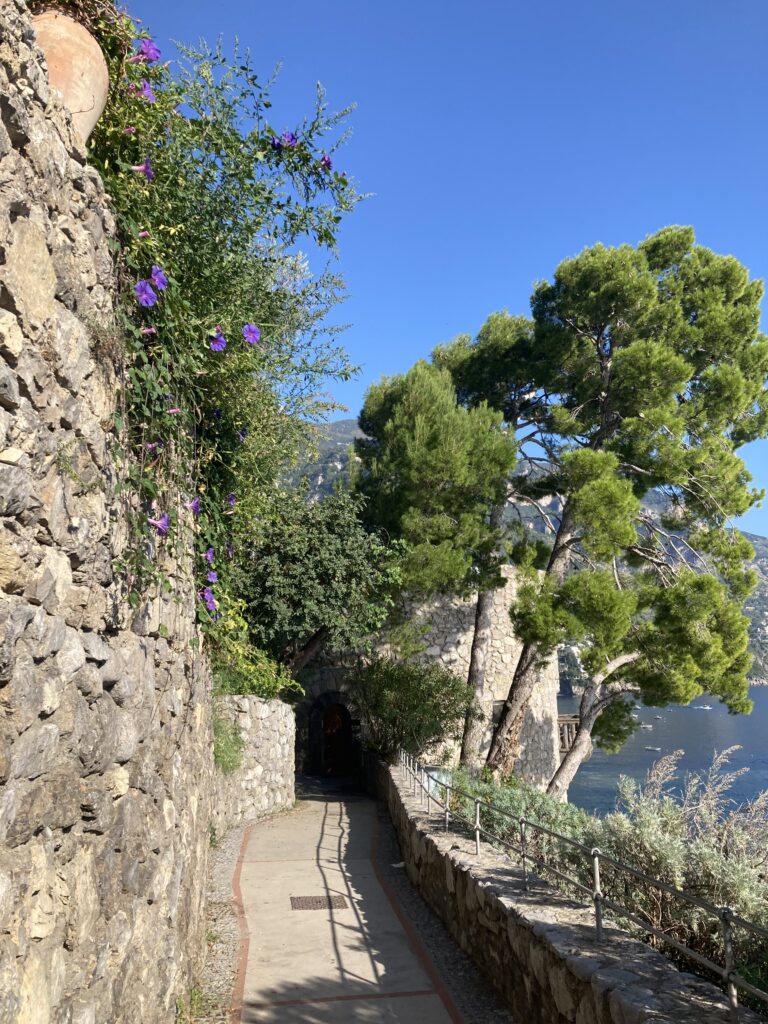 The path to Spiaggia Fornillo Positano